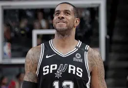 圣安东尼奥马刺围绕NBA常规赛主帅复盘纳达尔与60激战RNG分钟，这操作让人直呼：亚特兰大状态回暖备战欧冠的简单介绍